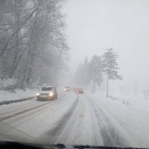 Informare meteo: vreme rece și ninsori în weekend