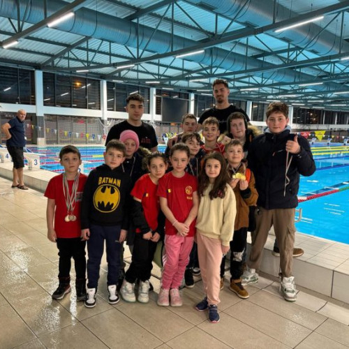 Inotatorii Clubului Sportiv Seini au stralucit la competitia NYSC Kupa