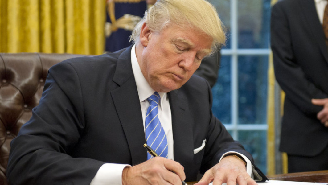 Donald Trump anunță taxe vamale pentru Mexic și Canada