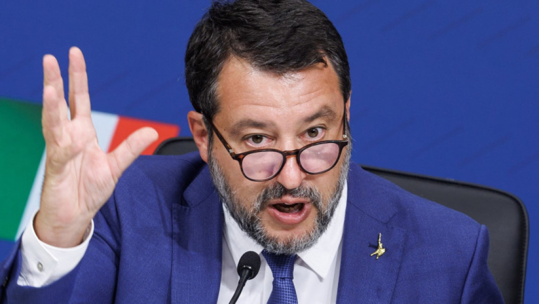 Salvini îl numește din nou "nebun" pe Macron, acuzându-l de război