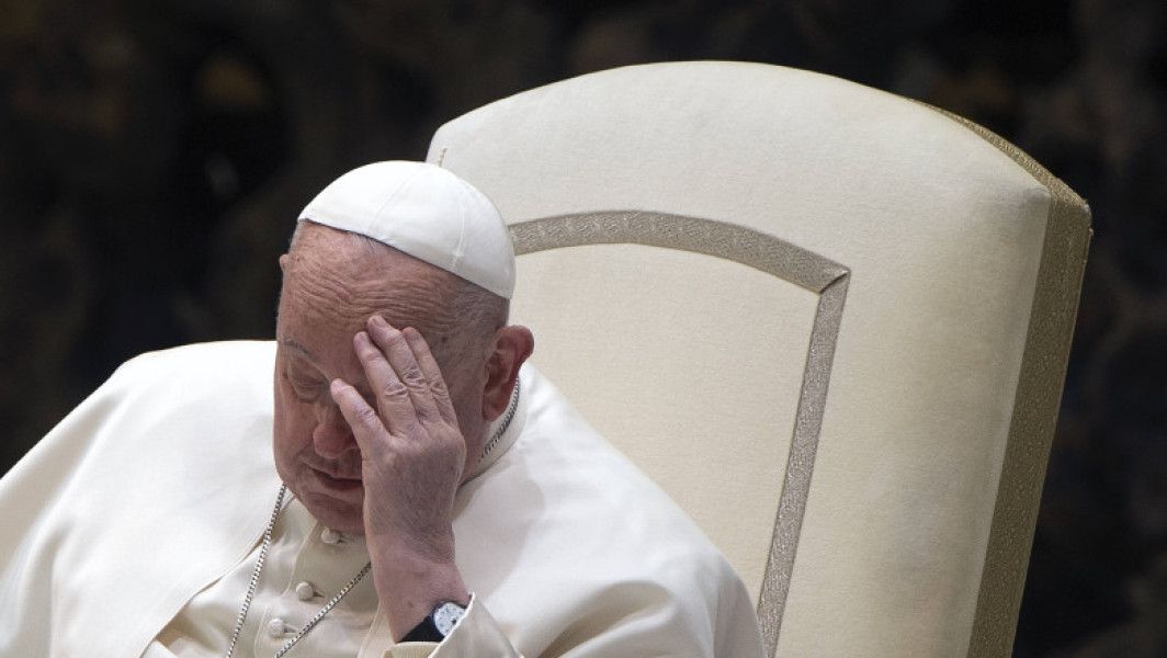 Papa Francisc răspunde bine la tratament, anunță Vaticanul