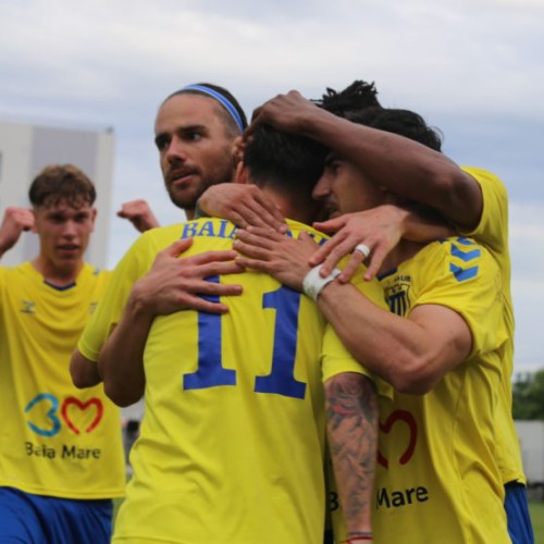 Meci tensionat pe stadionul &quot;Electrica&quot; din Timișoara