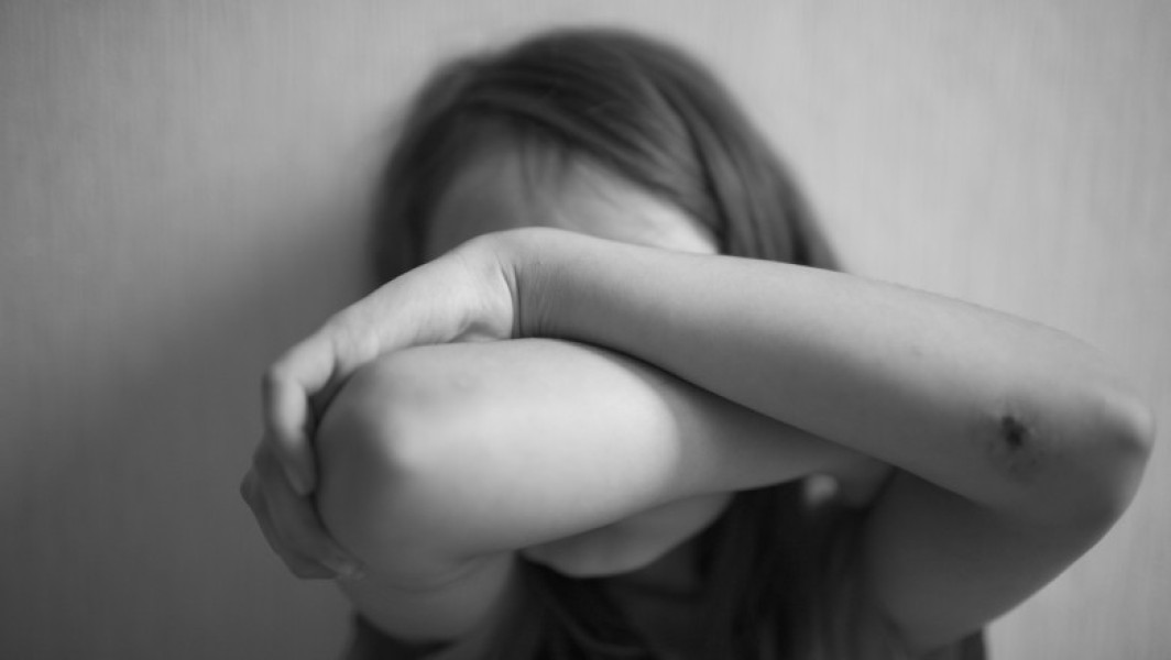 Femeia din Galaţi care şi-a omorât în bătaie fiica de 9 ani a fost condamnată la 28 de ani şi 4 luni de închisoare