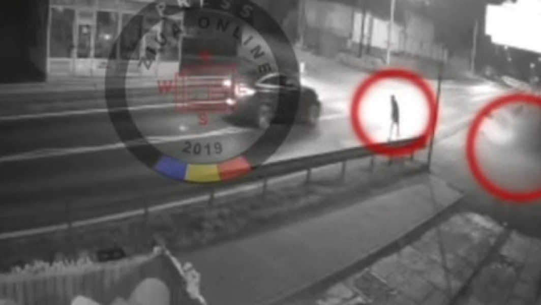 Video Tentativă de omor, mascată în accident. Un șofer din Sibiu a lovit intenționat cu mașina doi bărbați, din răzbunare