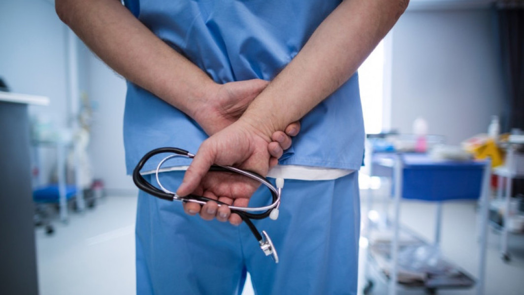 Video Ministrul Alexandru Rogobete cere medicilor de la stat să respecte orarul de lucru: După program poate activa unde vrea în privat