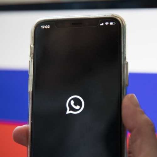 Rusia își dezvoltă propria aplicație de mesagerie. WhatsApp, avertizat să se pregătească de plecare