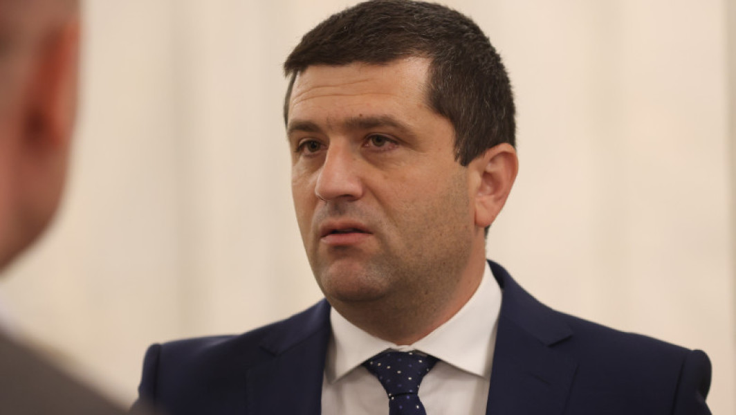 Exclusiv Cum a ajuns un „Incubator de Afaceri” să folosească gratis o clădire a Ministerului Economiei. Radu Miruță: „E jaf la drumul mare”