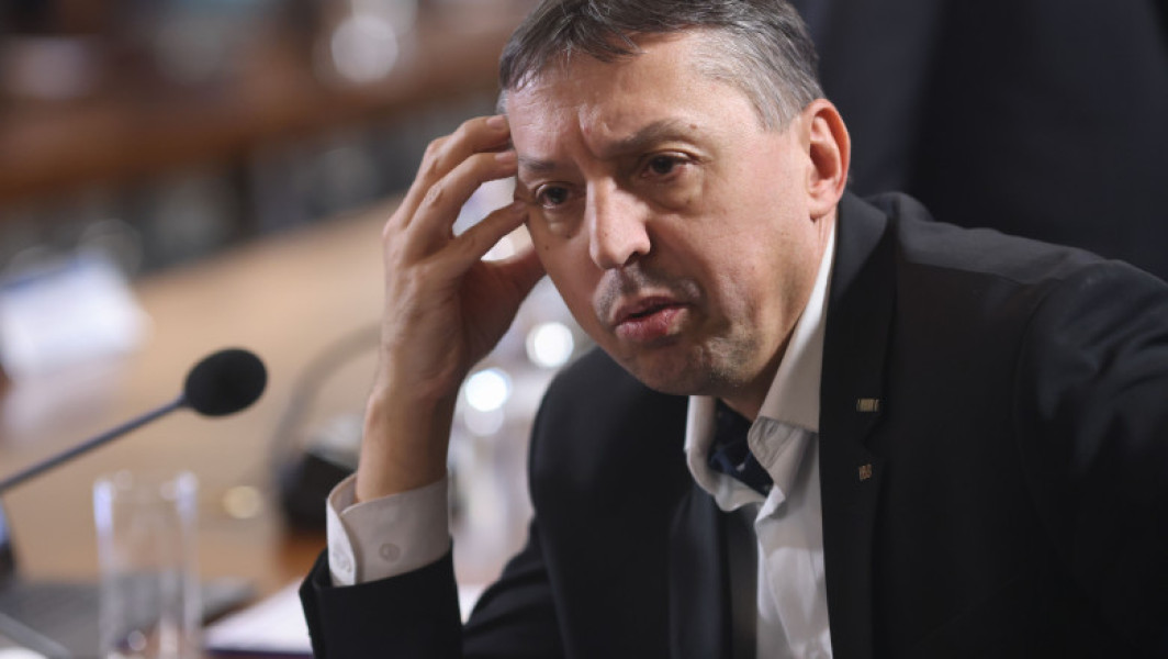 Exclusiv Drogurile în școli. Ministrul David crede că nu există suficiente centre de tratament pentru dependenți