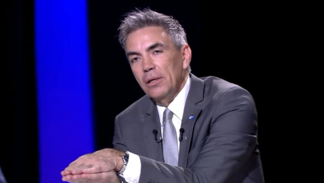 Sindicaliștii din aparatul de lucru al Guvernului cer demisia lui Dragoș Anastasiu