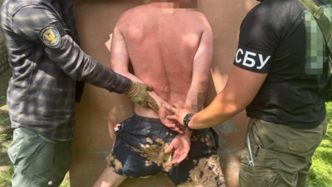 Video Momentul în care un agent FSB care pregătea un atac terorist dublu este arestat de Serviciului de Securitate al Ucrainei