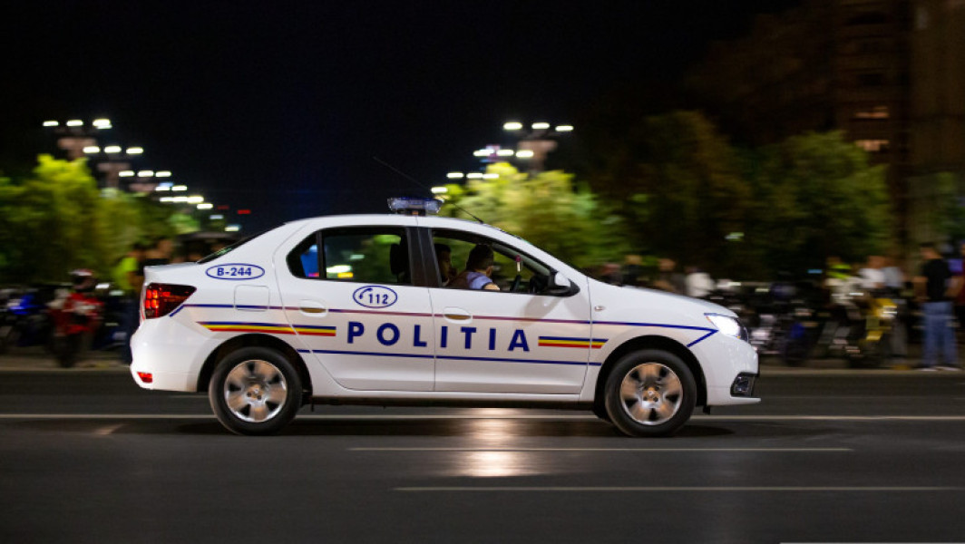 Tânăr din Dolj, beat și drogat, a fost arestat după ce a provocat un accident cu o mașină furată și a încercat să fugă de polițiști