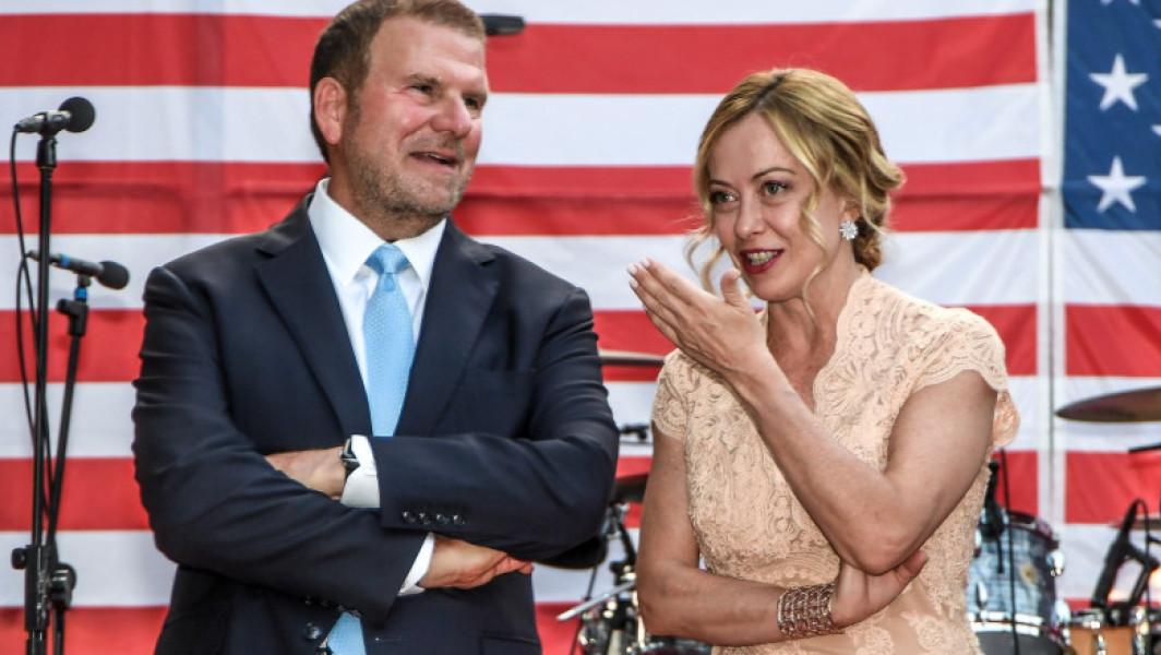 Ambasadorul lui Trump la Roma refuză să locuiască în celebra Villa Taverna și preferă să trăiască pe iahtul său. Care este motivul