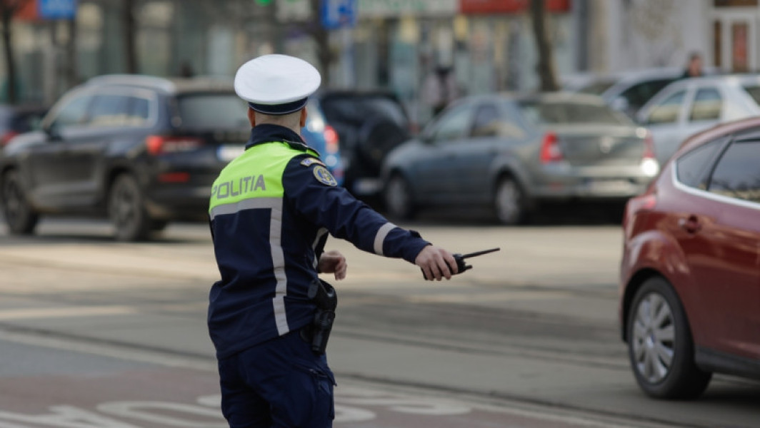 Video Polițist din Gorj, condamnat definitiv la aproape 8 ani de închisoare pentru luare de mită în trafic