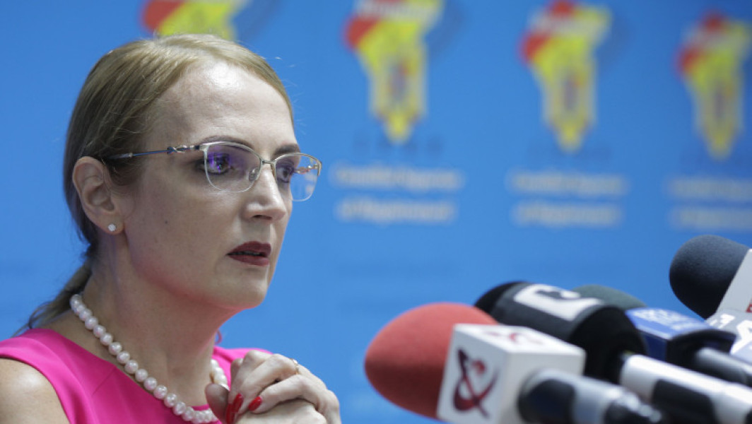 Președintele anunță că va semna numirea Liei Savonea la șefia Înaltei Curți, dacă Alina Corbu nu-și retrage cererea de pensionare