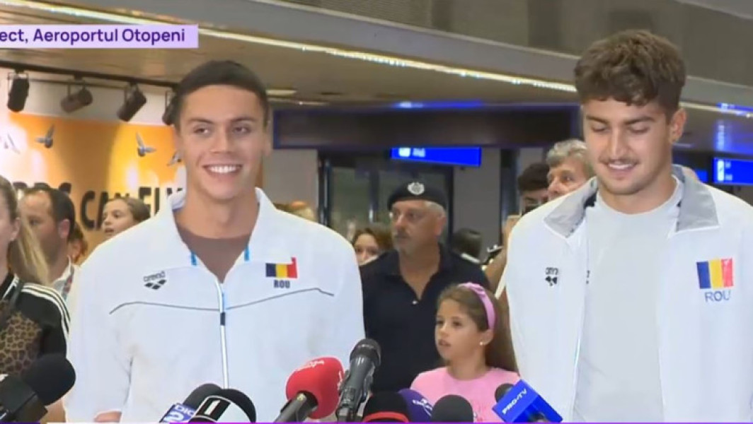 Video David Popovici a fost primit cu aplauze la aeroport, la revenirea în țară: „Am reușit să mă autodepășesc, sunt mândru de mine”