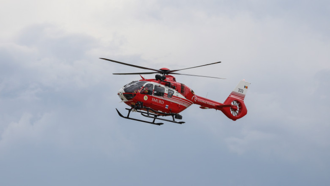 Accident grav pe DN 76, în judeţul Bihor: Un bărbat a murit, o femeie a fost resuscitată şi preluată de elicopterul SMURD