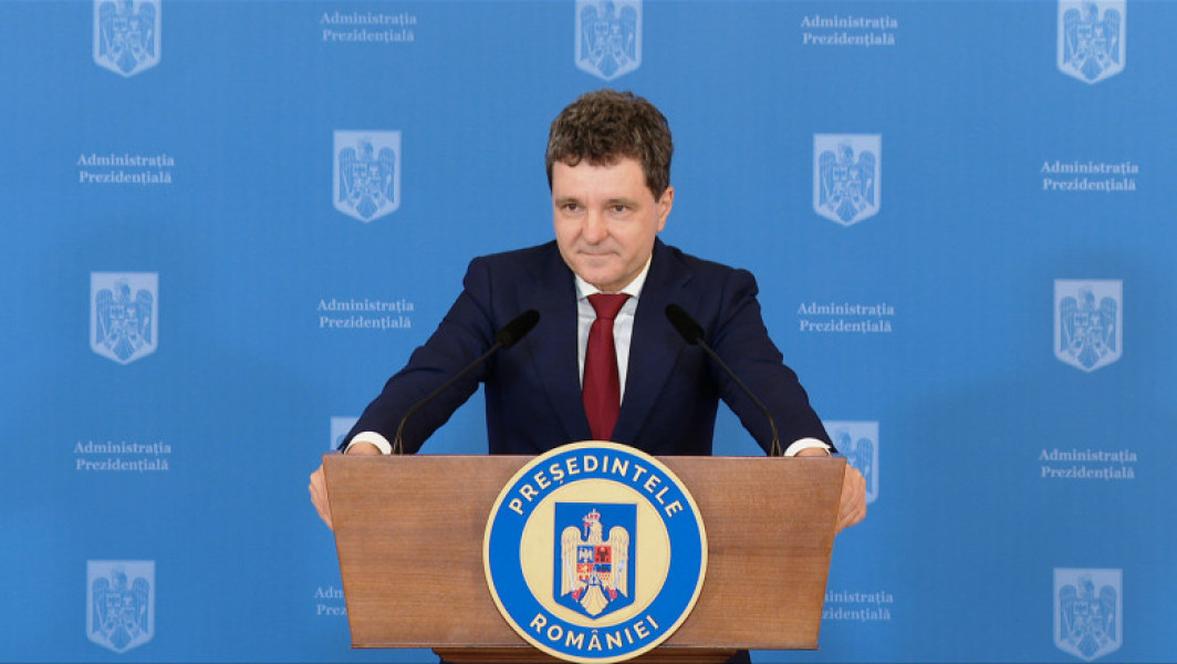 Financial Times îl dă exemplu pe Nicușor Dan în lupta contra populismului și a boților ruși. Ce este „puterea tăcerii strategice”