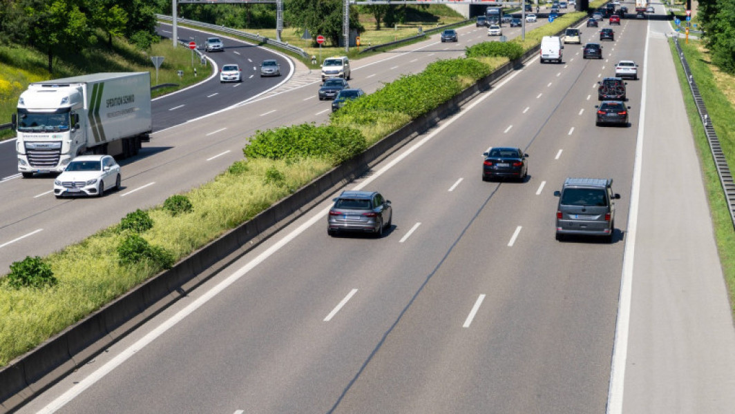 Video Câți kilometri noi de autostradă vor fi gata până la sfârșitul anului. Anunțul autorităților din domeniul transporturilor