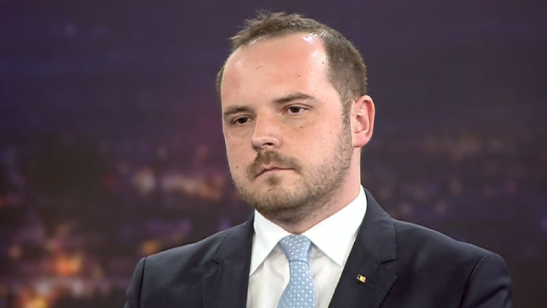 Exclusiv Șeful secției de arși de la Floreasca nu a demisionat, ci a fost demis. Rogobete: Nu pot introduce într-un ordin de ministru bunul-simț