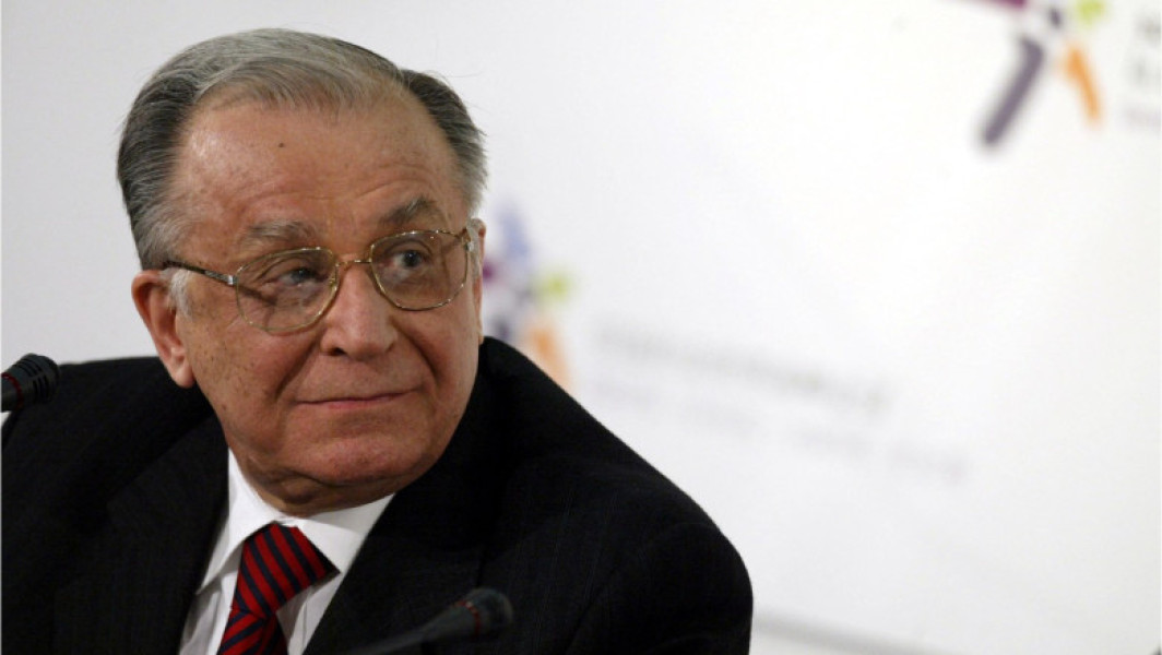 Cele mai importante momente din viața și cariera politică a lui Ion Iliescu, primul președinte al României după căderea comunismului