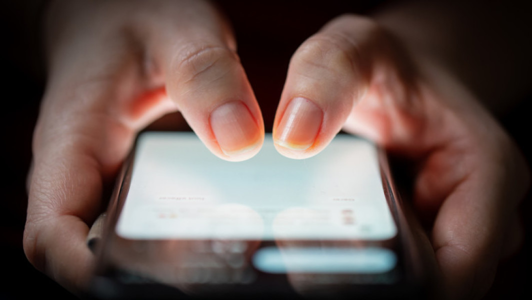 Un bărbat a fost reţinut în Buzău pentru că i-ar fi furat unui ospătar telefonul pentru preluarea comenzilor
