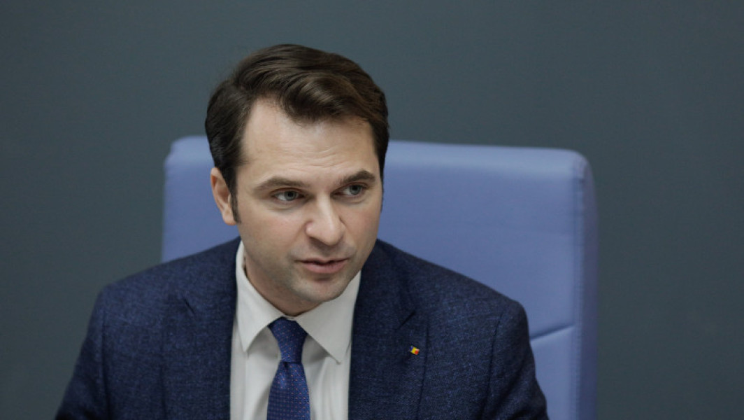 Sebastian Burduja, numit de Ilie Bolojan în funcţia de consilier onorific al premierului