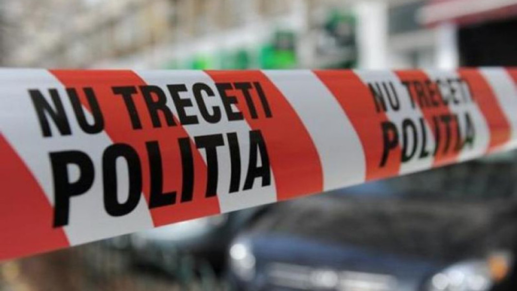 Noi detalii în cazul crimei de la Arad: A prins-o de mână prin geamul mașinii şi a târât-o peste 1,5 km. Bărbatul a fost reţinut