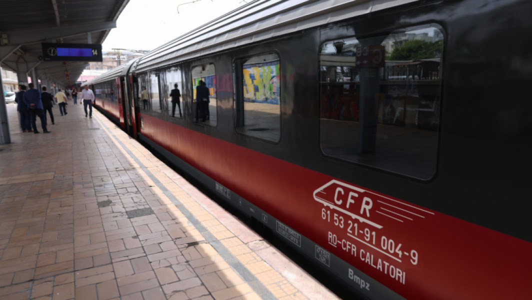 Mai puțin zgomot de tren, în două zone din București. CFR montează panouri antifonice, într-un proiect de aproape 11 milioane de lei