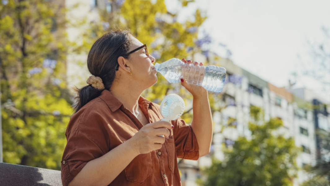 Canicula pune sănătatea diabeticilor în pericol. Ce recomandă medicii pentru evitarea complicațiilor pe timp de vară