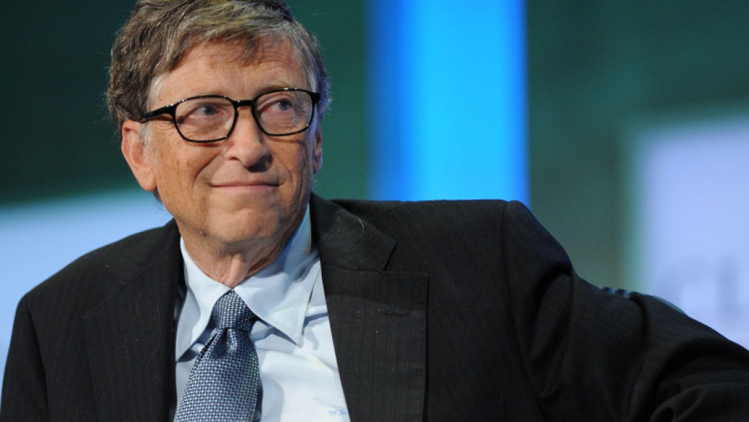 Pericolul inteligenței artificiale pentru generația Z și avertismentul lui Bill Gates: Nu vă așteptați la stabilitatea locului de muncă