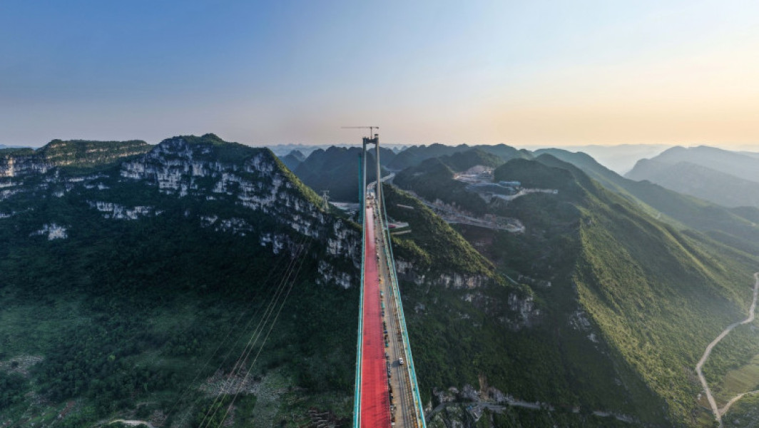 Foto Cel mai înalt versus cel mai lung pod din lume. Cum vor Italia și China să redefinească limitele în construcții