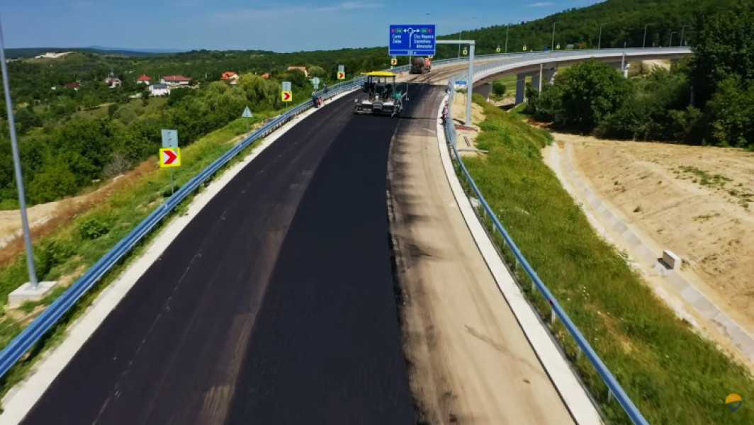 Video&Foto Pro Infrastructură: Centura Zalău, remake „Tăntălăul şi Gogomanul”. Chinezii se fac că lucrează, statul român că plătește