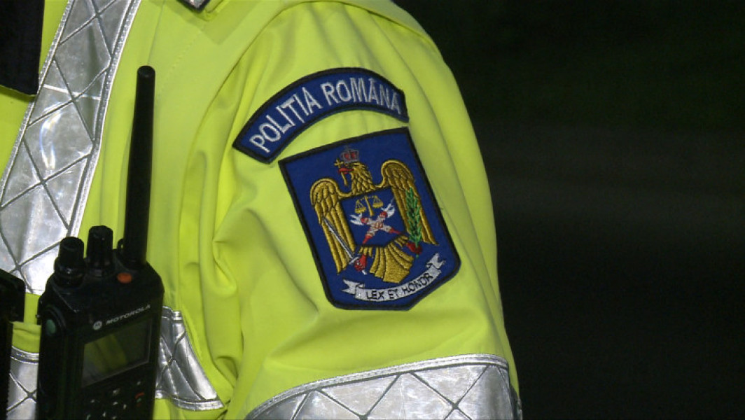 O femeie de 28 de ani a fost arestată preventiv după ce a agresat un poliţist