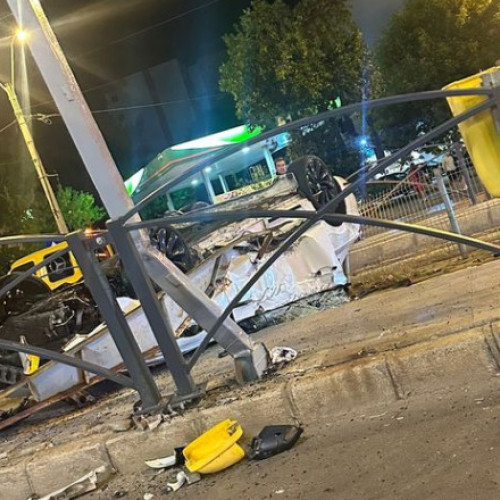 accident la intersectia caii 13 septembrie cu strada mihail sebastian din bucuresti