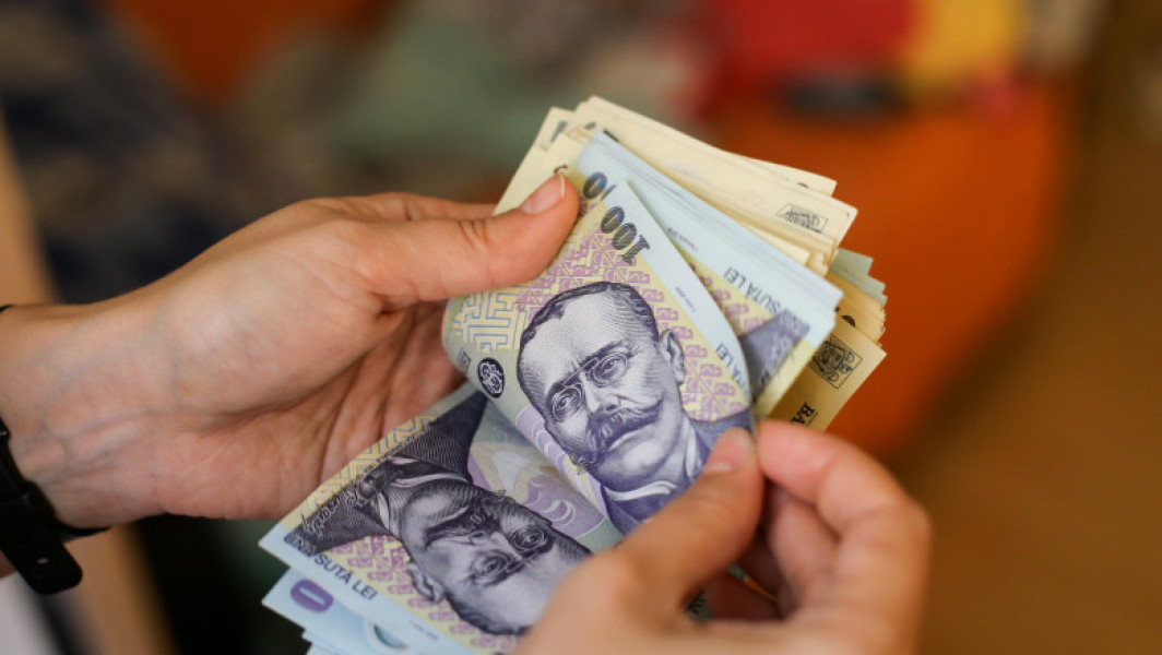 proiectul privind interzicerea cumulului pensiei cu salariul la stat va fi amanat