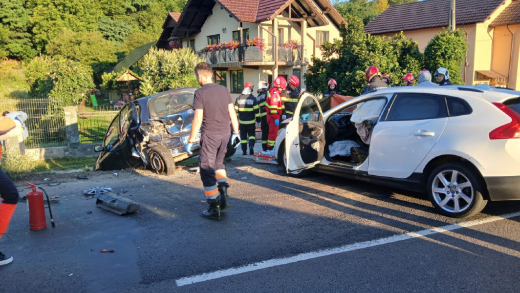 Accident grav pe Valea Oltului, în comuna Bujoreni, judetul Vâlcea