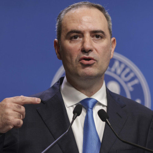 Ministrul Finanțelor respinge acuzațiile privind implicarea în firme cu datorii de milioane de lei.
