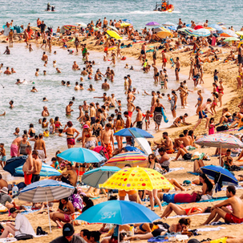 Taxa pe valoare adăugată în turism ar putea crește la 21% din anul viitor, avertismente pentru industrie