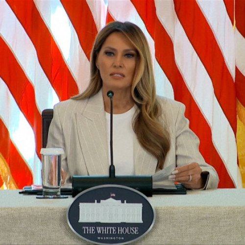 Melania Trump avertizează asupra pericolelor AI, în timp ce propune integrarea inteligenței artificiale în educație