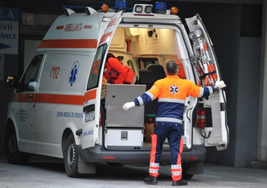 Accident la Baia Mare: șoferul pătrunde într-o stație de autobuz