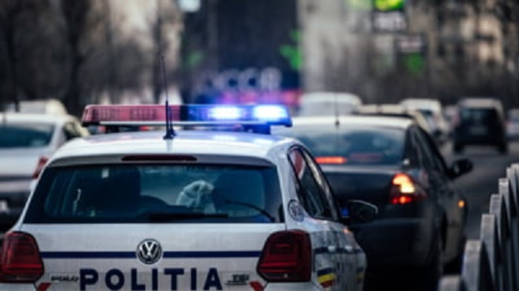 Șofer încalcă oprirea și provoacă accident în Sighetu Marmației