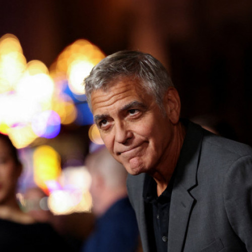 George Clooney susține decizia de a cere retragerea lui Biden din alegeri, dar regretă înlocuirea cu Harris